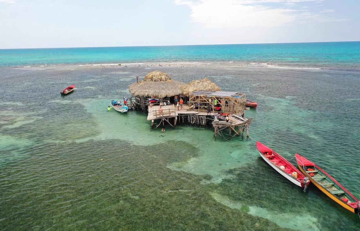 Pelican Bar Jamaica tour