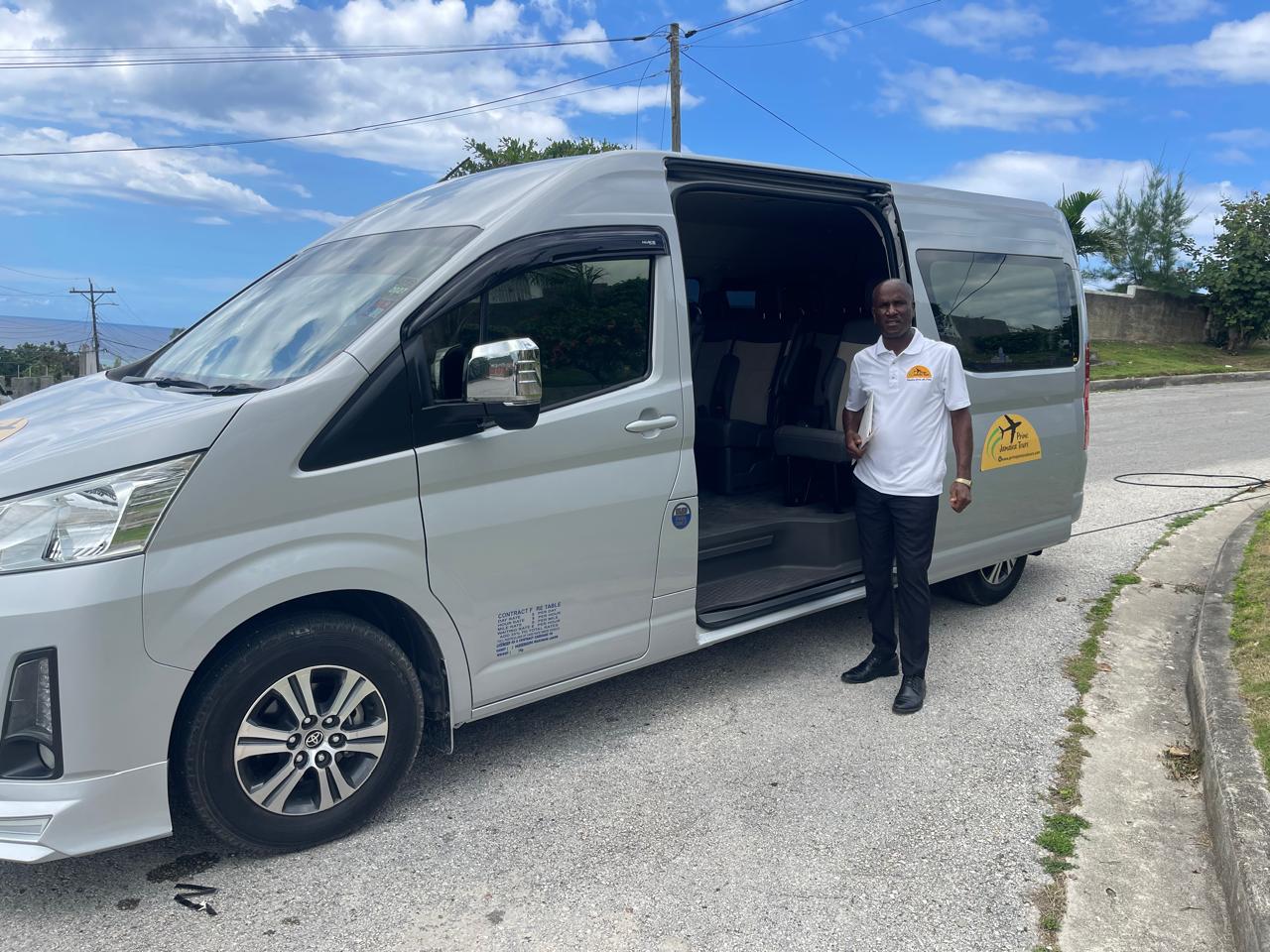 Private Kingston Airport transfer to Montego Bay with Prime Jamaica Tours
