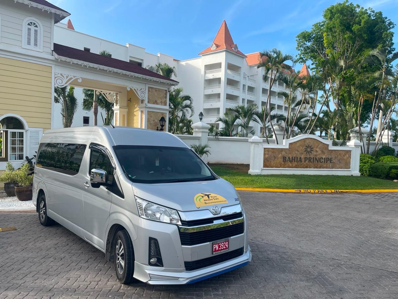 Private Montego Bay Airport transfer from MBJ to Runaway Bay Jamaica